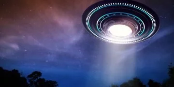 Flying Saucer – Dream Meaning and Symbolism 10